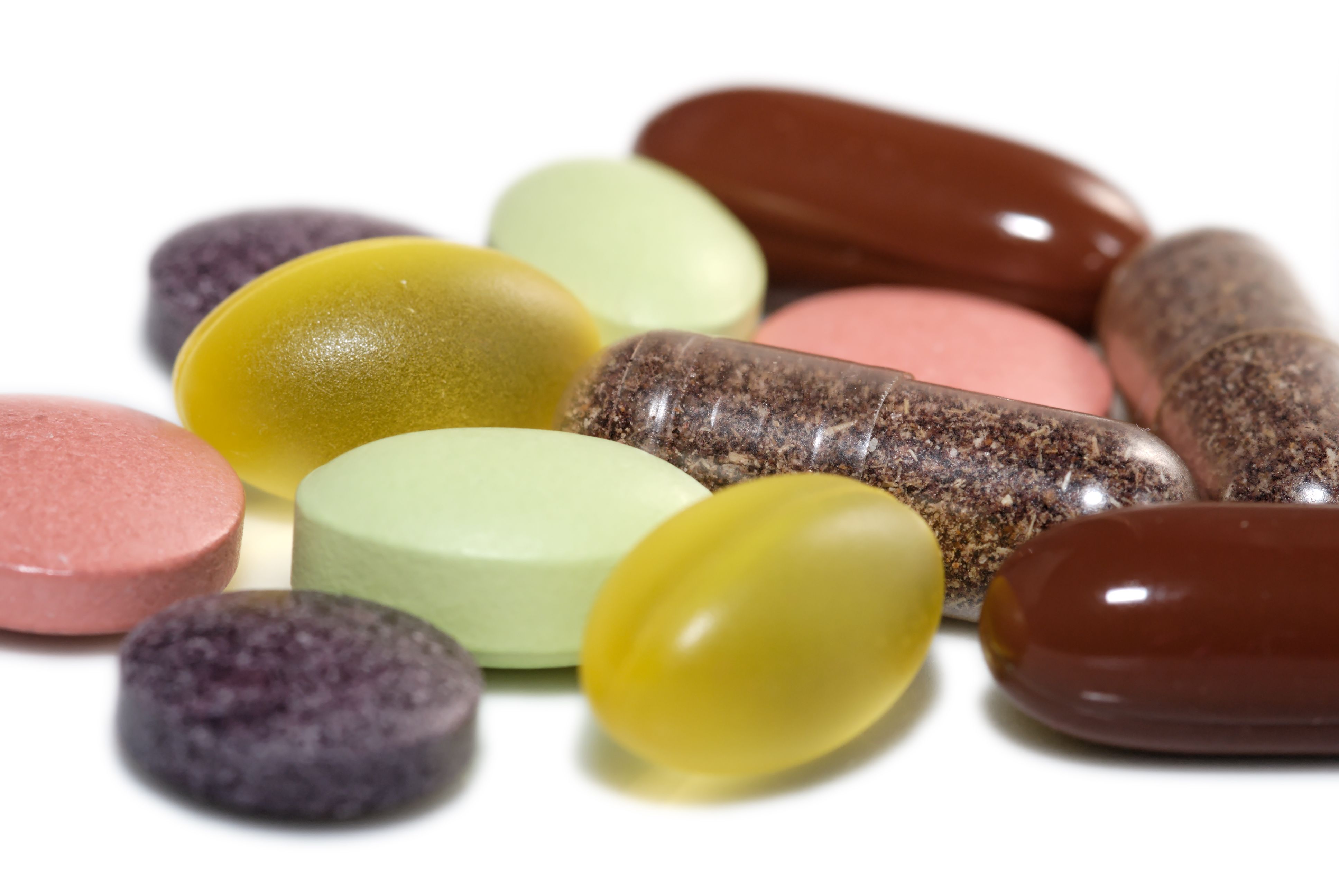 How to Select Herbal Supplements | achs.edu