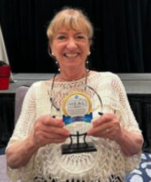 Dr. Janet Ludwig receives 2024 HEALCon Award