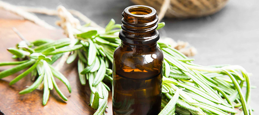 Essential Aromatherapy Supplies & Recipes for DIY Sanitizer | ACHS.edu